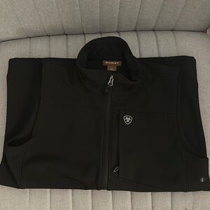 NEW CONDITION Ariat Vernon 2.0 softshell vest